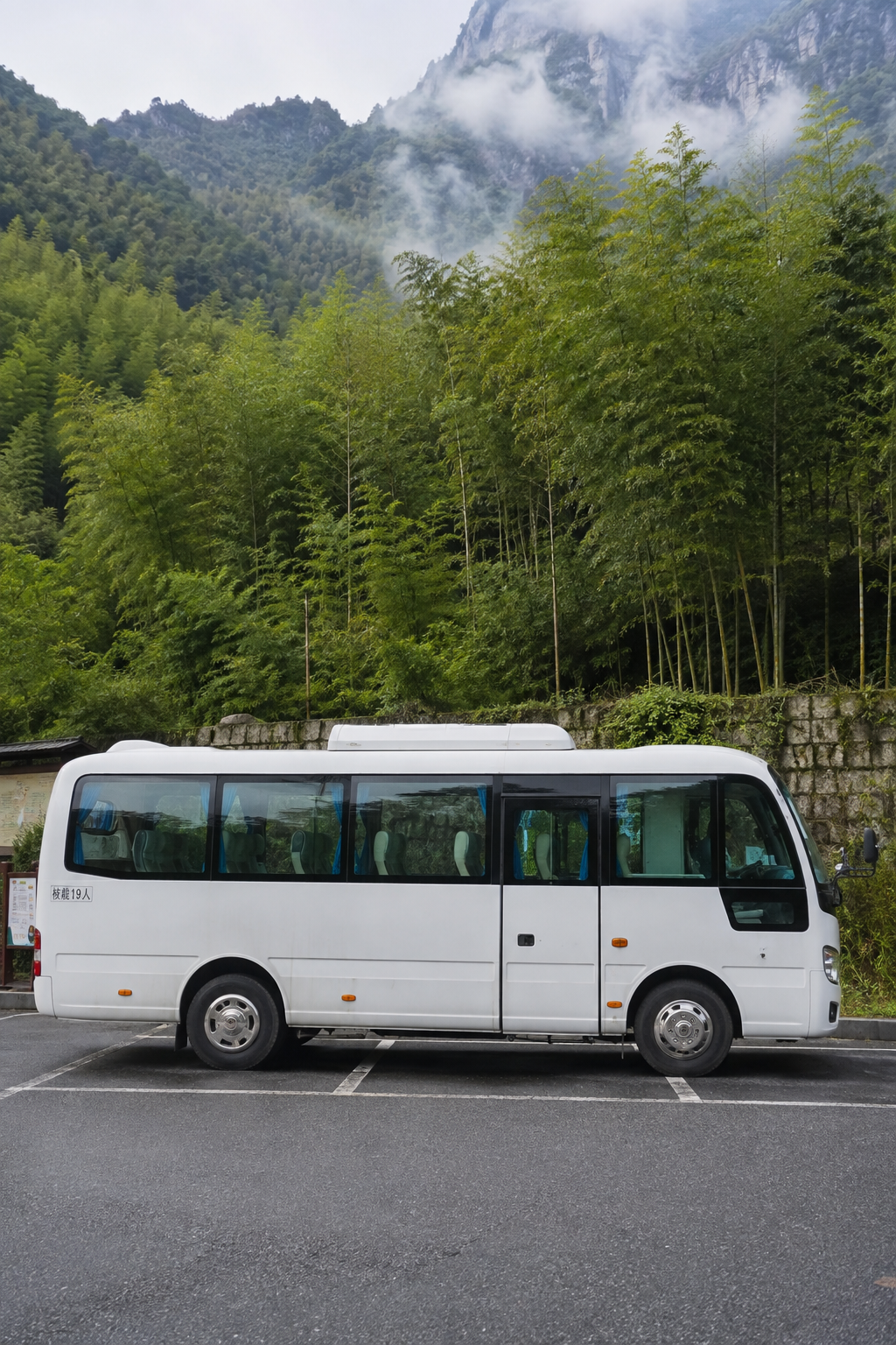 井冈山包车17-19座中巴